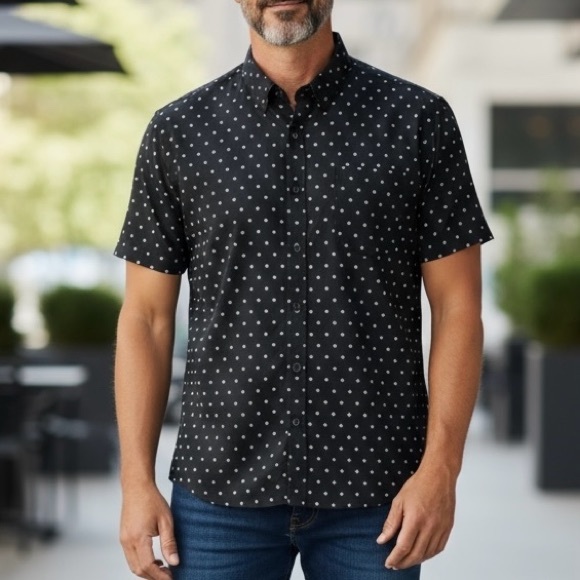 Guess Patterned Short-Sleeved Button-Up - Picture 1 of 6